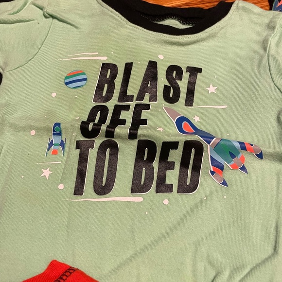 18 months snug fit cotton pajamas PJs bundle spring summer short sleeve lot of 7 - Picture 2 of 7